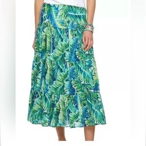 Chaps tropical Island pull on skirt Woman’s petite Large leaf patterned